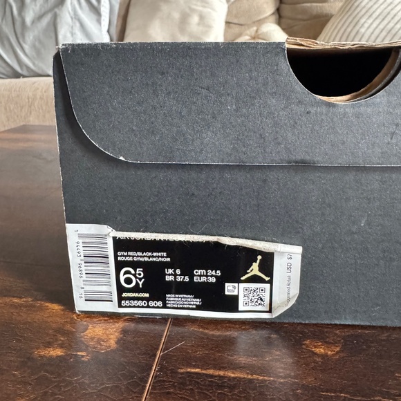 Air Jordan 1 Low SE - Picture 7 of 7